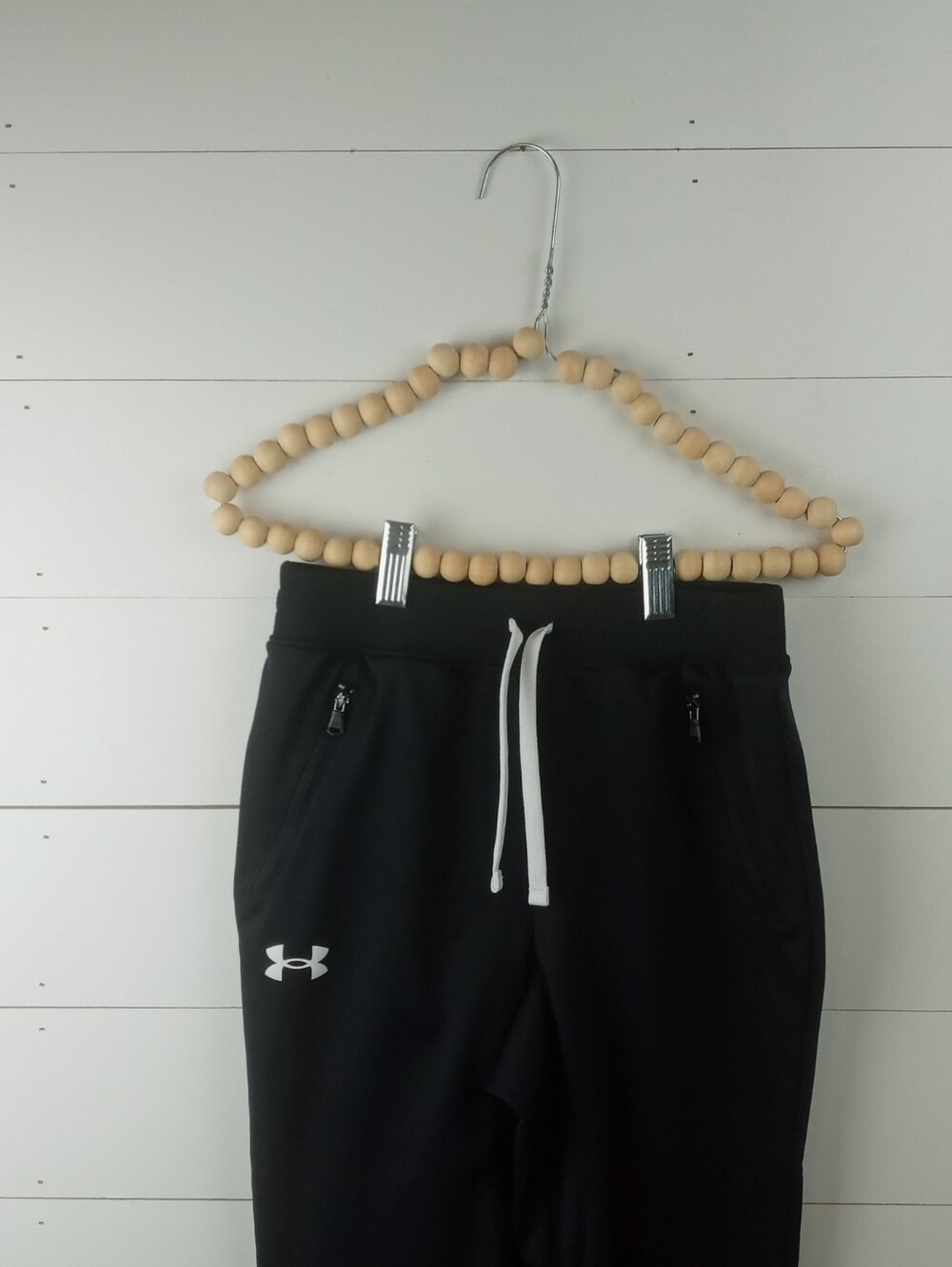 Under Armour Boys M black elastic waist sports jogger pants performance